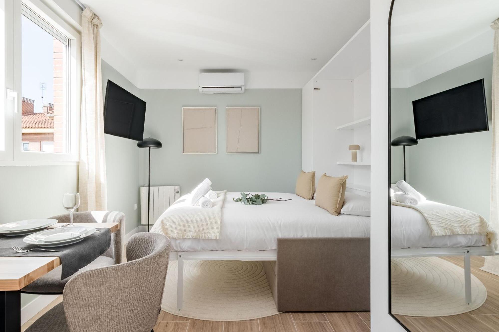 Apartahotel Arturo Soria By Charming *